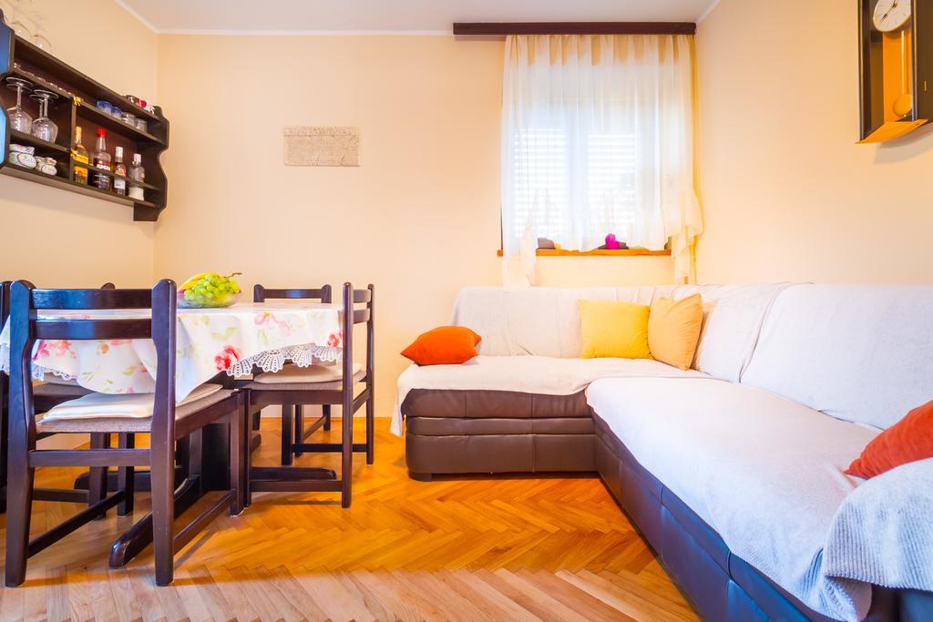 Apartment Manzoni مالينسكا المظهر الخارجي الصورة
