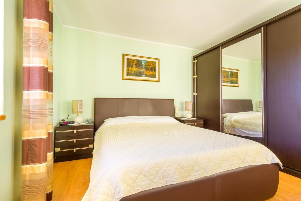 Apartment Manzoni مالينسكا المظهر الخارجي الصورة